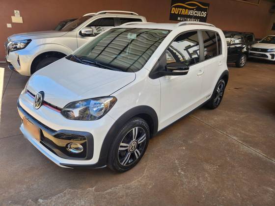 VOLKSWAGEN UP 1.0 170 TSI TOTAL FLEX XTREME 4P MANUAL